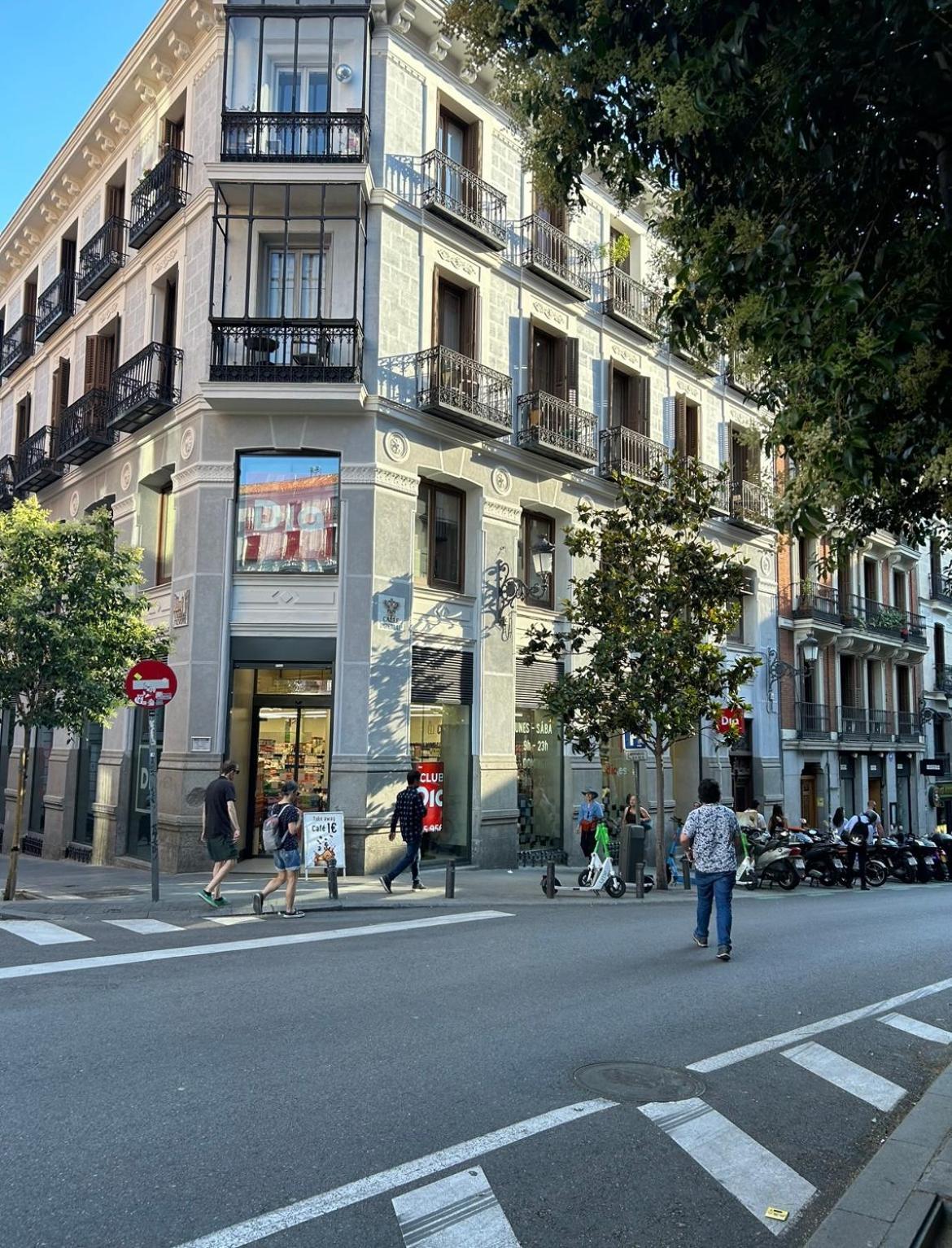 Room In Plaza Mayor Madrid Luaran gambar